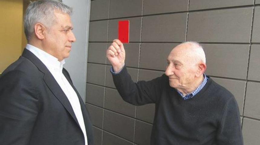 'C&uuml;neyt, kırmızı kart &ccedil;ıkarmaktan &ccedil;ekinme'