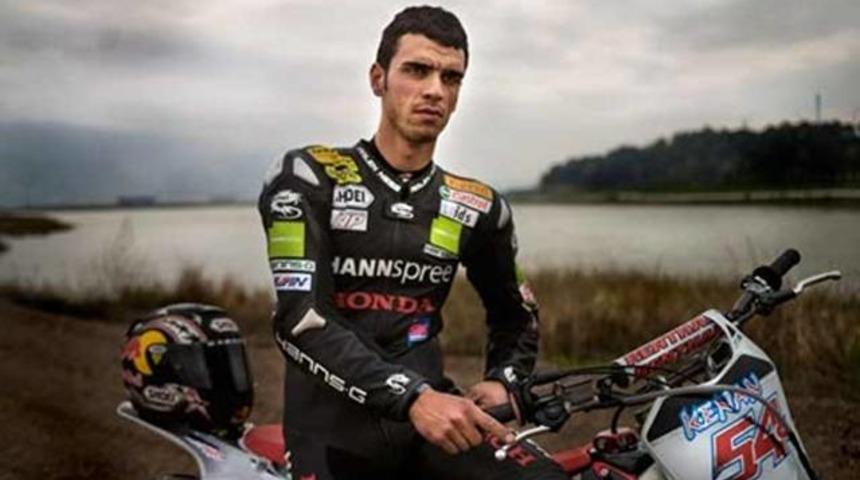 Sofuoğlu&rsquo;ndan &ldquo;tulum&rdquo; sitemi