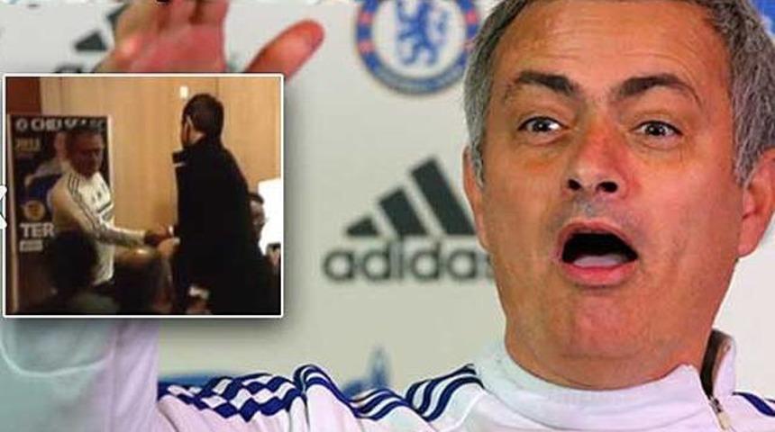 Mourinho onu g&ouml;r&uuml;nce...