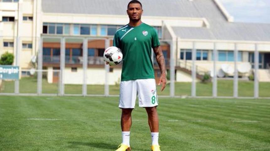 Colin Kazım &ouml;z&uuml;r diledi