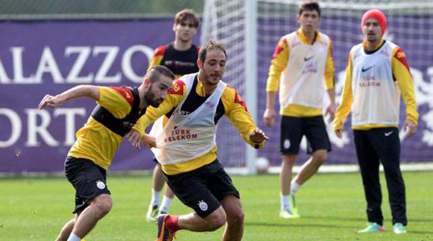 Galatasaray&rsquo;da kaleciler korkuttu!