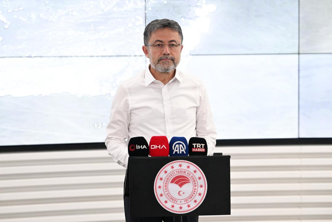 1200xauto Sakarya'daki orman yangını Bilecik tarafına sıçradı: Köyler boşaltıldı! Bakan Yumaklı'dan açıklama
