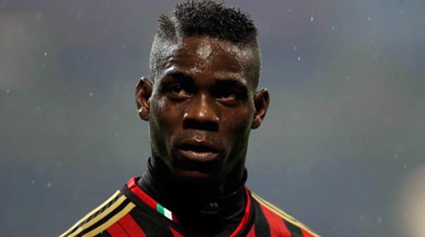 Balotelli: Mancini için çok sevindim