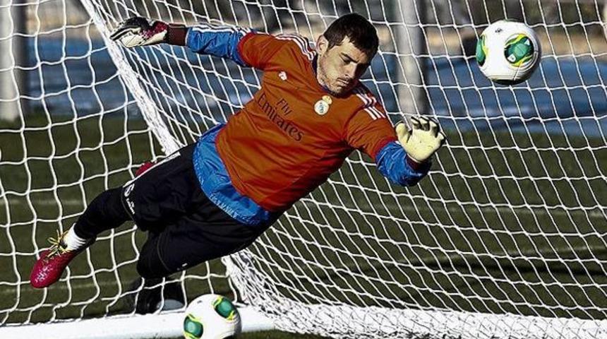 Casillas kendi rekorunu kırdı