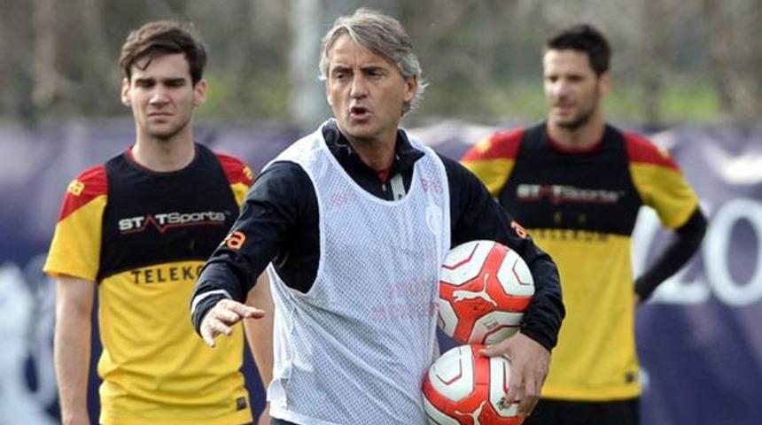 Mancini o futbolcularla konuştu!