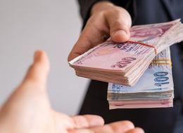 Emekli promosyonları 2025: Bankalar yarışa girdi, rekabet emekliye yaradı!