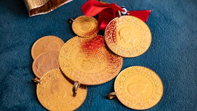 Gram altın rekor seviyelerde! Uzman isim tarih verdi 'Aşağı yönlü bir hareket bekliyorum'