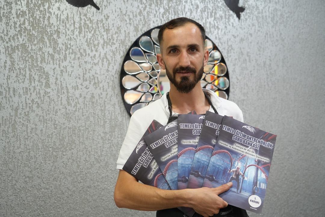 4 kez YKS de başarısız olmuştu! 5. YKS denemesinde annesi umut oldu: "Annemin okunmuş suyuyla geldim, bu sefer başaracağım"  4