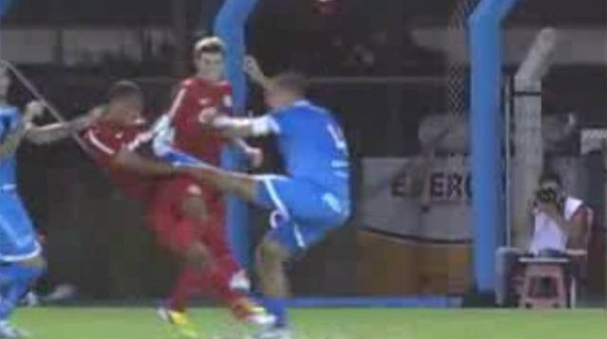 Y&uuml;rek dayanmaz! İzleyenler g&ouml;zlerini ka&ccedil;ırdı