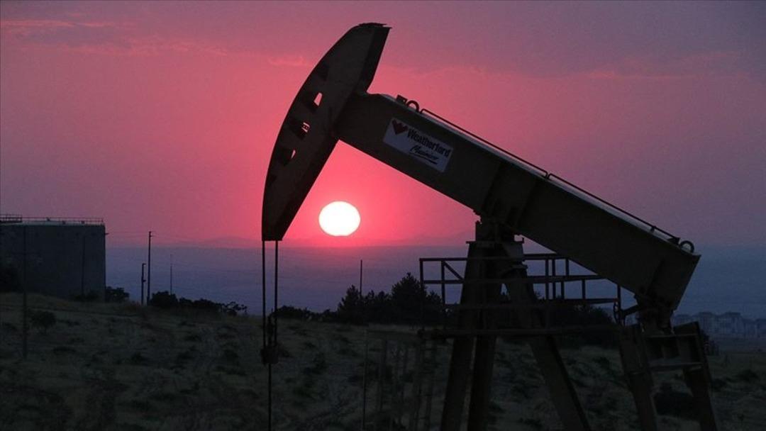 Brent petrolün varili 68,13 dolardan işlem görüyor 1