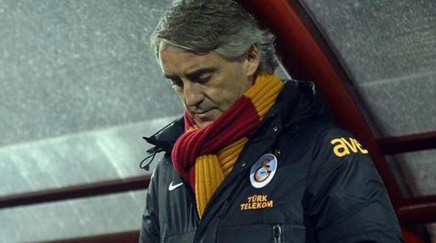Mancini o isimleri canlı yayında kovdu