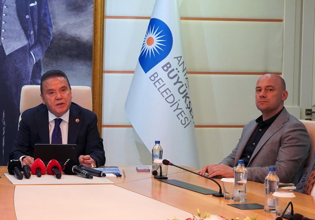 1200xauto Antalya Büyükşehir Belediyesi operasyonunda 3 yeni gözaltı daha!