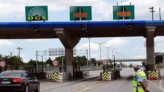 İki kamu bankasından hamle geldi: Ücretsiz HGS ve otopark isteyenler dikkat!