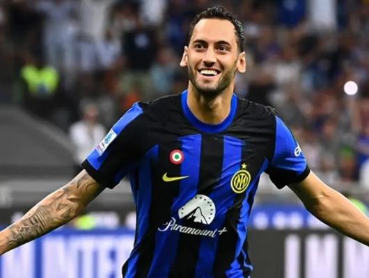 Hakan Çalhanoğlu mesaj gönderdi: "Bu işi bitirelim"