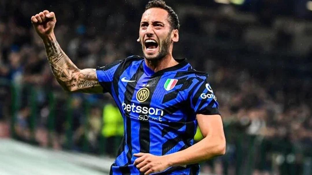 Galatasaray istedi, Fenerbahçe devreye girdi... Yılın transfer bombası! Hakan Çalhanoğlu mesaj gönderdi: "Bu işi 48 saatte bitirelim" 2