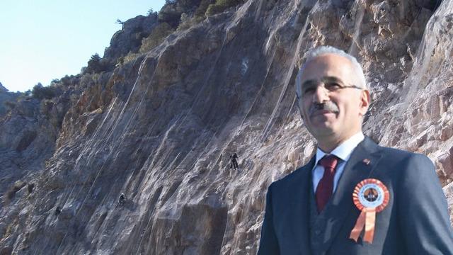 Sarp yamaçlara çelik zırh... Bakan Uraloğlu duyurdu! 794 futbol sahası büyüklüğünde çelik ağ uygulaması tamamlandı