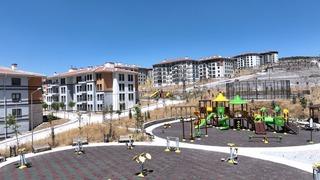 Bakan Kurum paylaştı: “Bir yandan afet konutlarını bitiriyoruz bir yandan sosyal konut üretmeye devam ediyoruz”