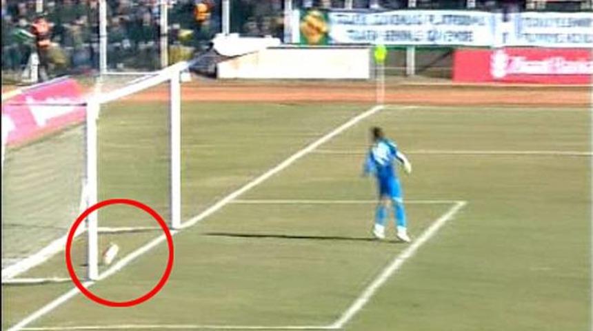 Galatasaraylı Ontivero'nun verilmeyen gol&uuml;