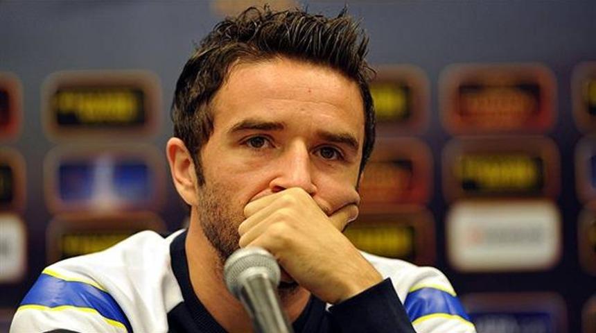 G&ouml;khan G&ouml;n&uuml;l:  Sus sus sus nereye kadar