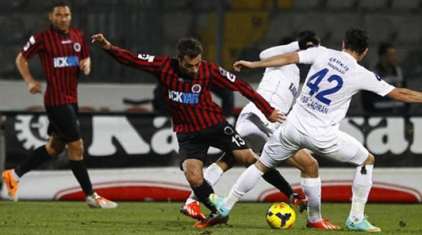 Gen&ccedil;lerbirliği'ne Karab&uuml;k darbesi!