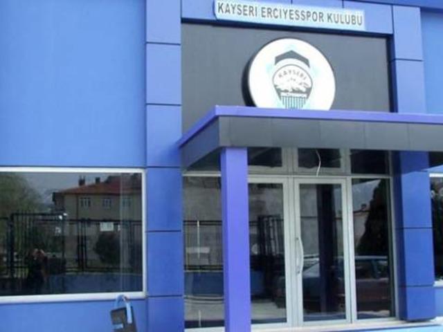 Erciyes tesislerinde yangın çıktı