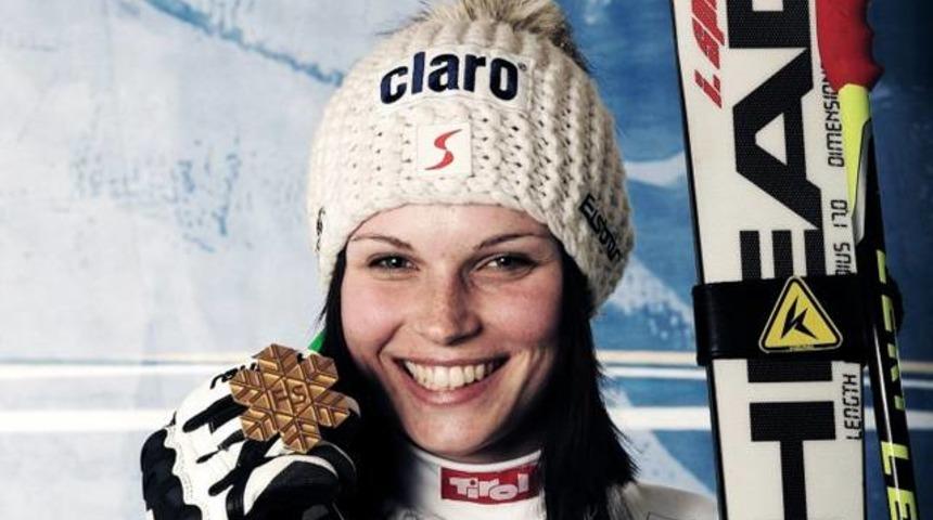 Anna Fenninger'dan altın madalya