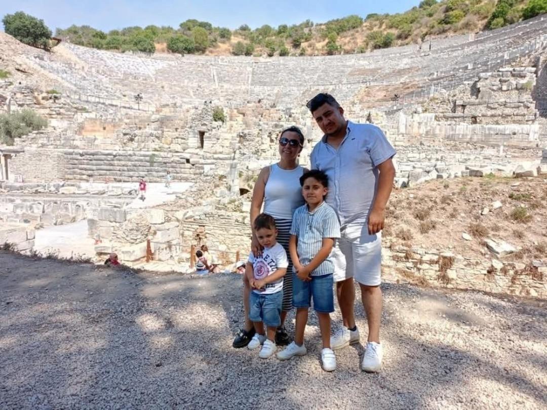 1200xauto Türkiye'nin konuştuğu olay: Sevgilisi için ailesini yakarak katletmişti! Cezaevinde intihar etti, gizlice defnedildi!