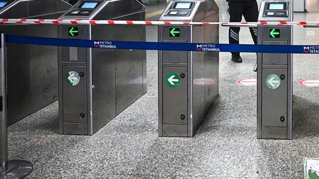 M1A Yenikapı-Atatürk Havalimanı metro hattında beklenmedik aksama: İstasyonlar kapalı, seferler Yenibosna'ya kadar