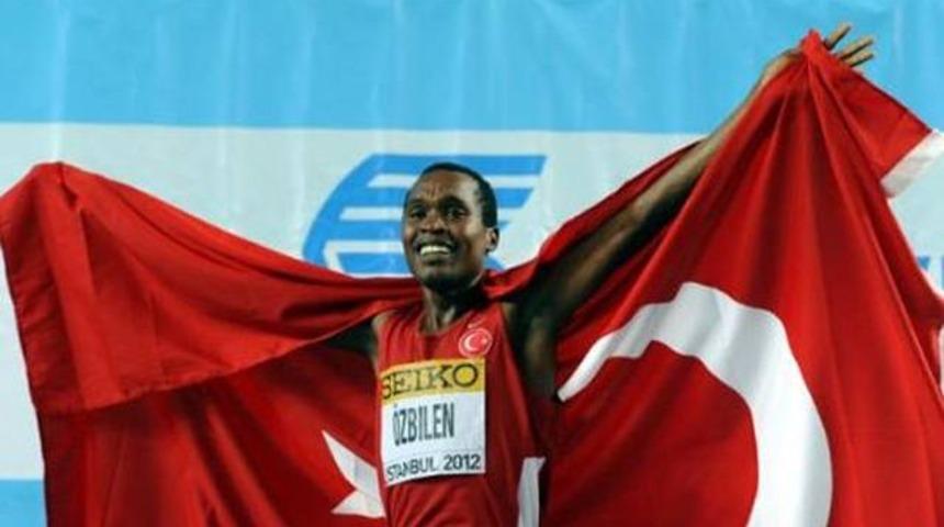 T&uuml;rk sporcudan tarihi başarı!