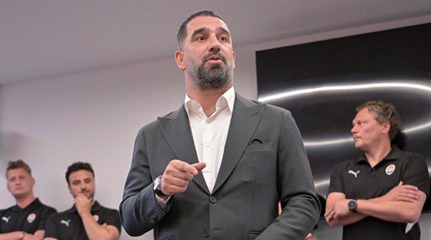 Arda Turan, Shakhtar Donetsk ile anlaştıktan sonra sosyal medyadan Galatasaray yazısını neden kaldırdığını açıkladı!