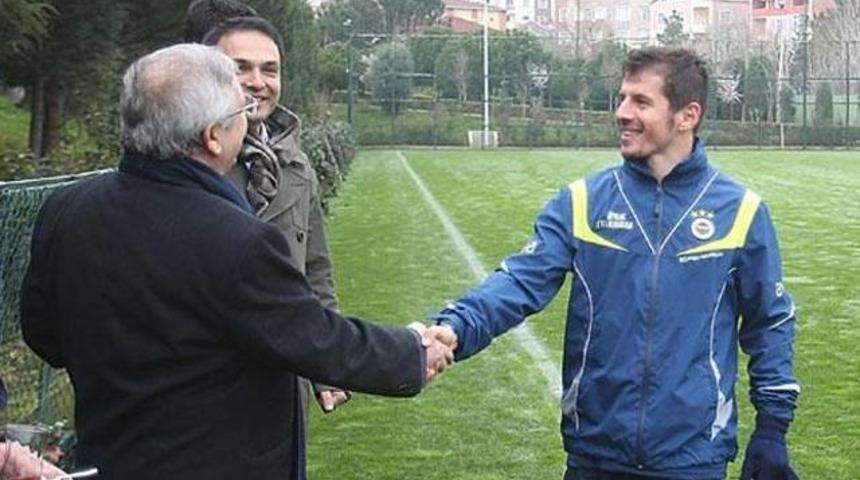 Aziz Yıldırım ve Emre arasında ilgin&ccedil; diyalog!