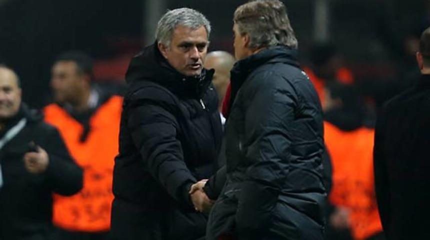 Mourinho'dan Mancini'ye ince g&ouml;nderme!