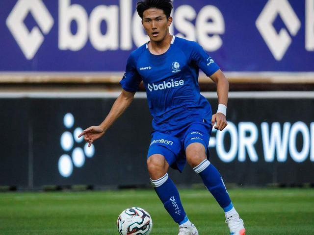 Fenerbahçe maçı öncesi Feyenoord transfer bombasını patlattı! Hollanda ekibi savunmaya Tsuyoshi Watanabe ile takviye yaptı...