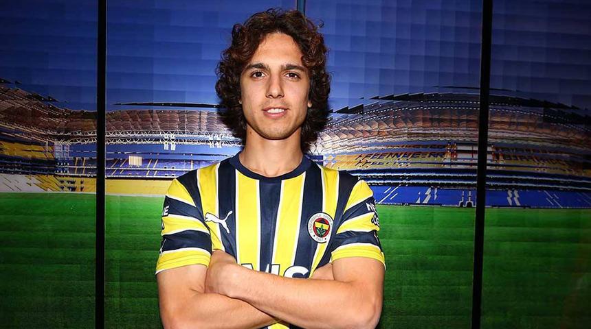 Emre Demir, Fenerbahçe'den Sakaryaspor'a Kiralandı