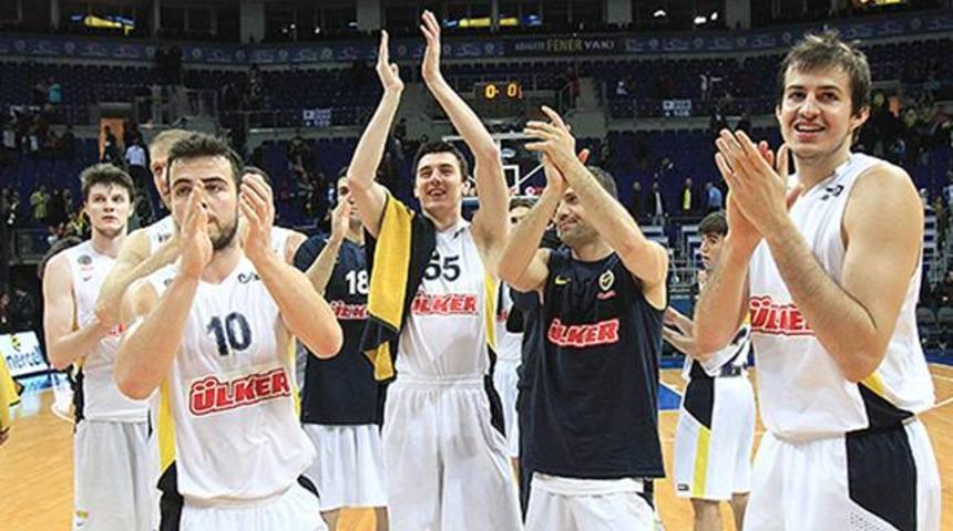 Fenerbah&ccedil;e şampiyonu devirdi!