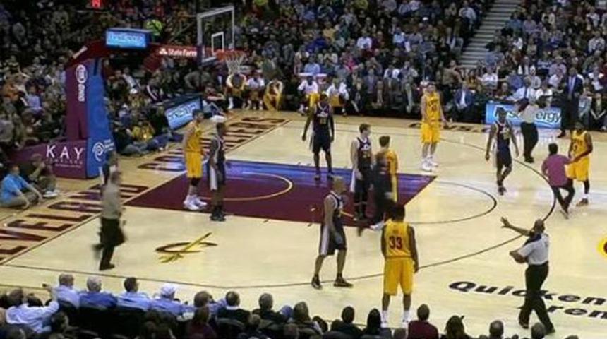 Süper yıldızın korku dolu anları!