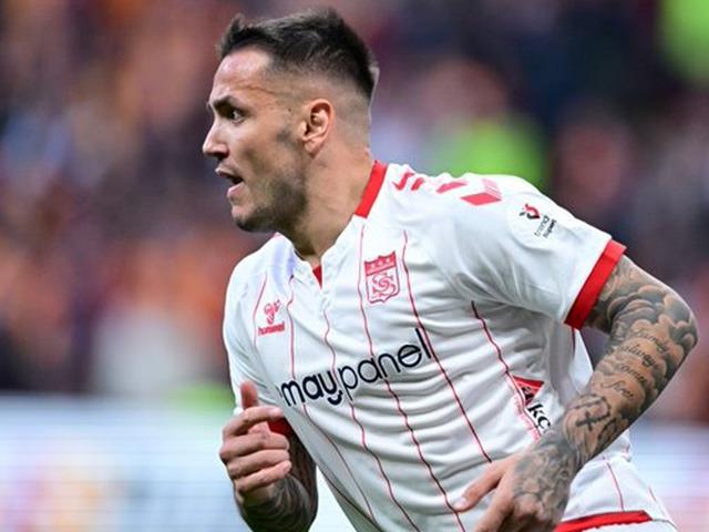 Rey Manaj'dan şaşırtan karar! Yeni takımı...