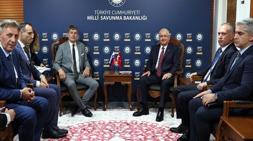 Milli Savunma Bakanı Güler, Belçika ve Slovenya Savunma Bakanlarıyla görüştü
