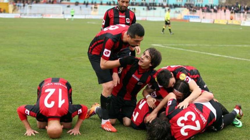 TKİ Tavşanlı Linyitspor 2-1 Karşıyaka
