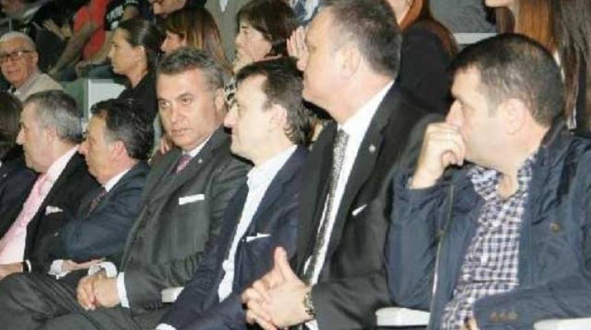 Fikret Orman salonu terk etti
