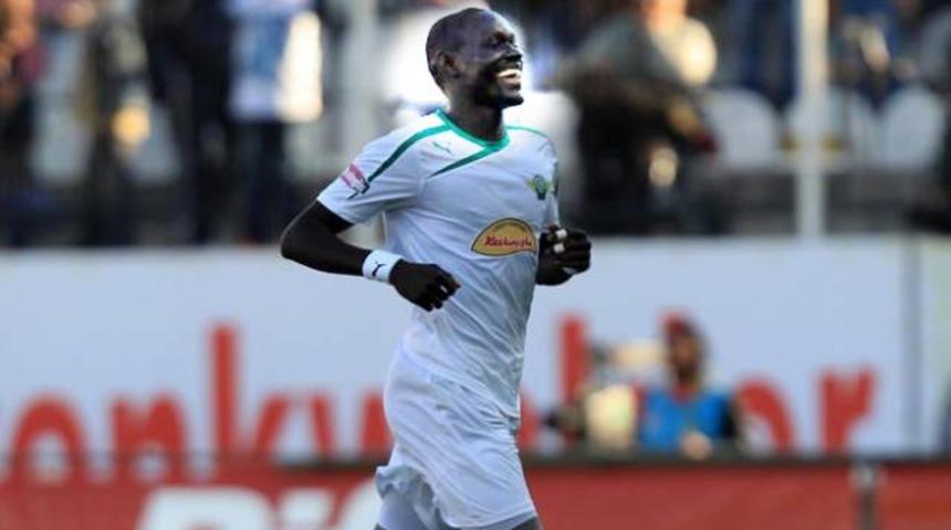 Devler Niasse'nin peşinde