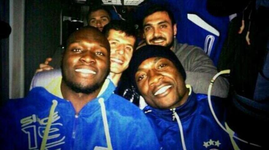 Fenerbah&ccedil;eli oyunculardan Trabzon selfie'si
