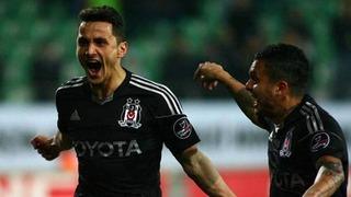 Rizeli futbolcu penaltı değil dedi