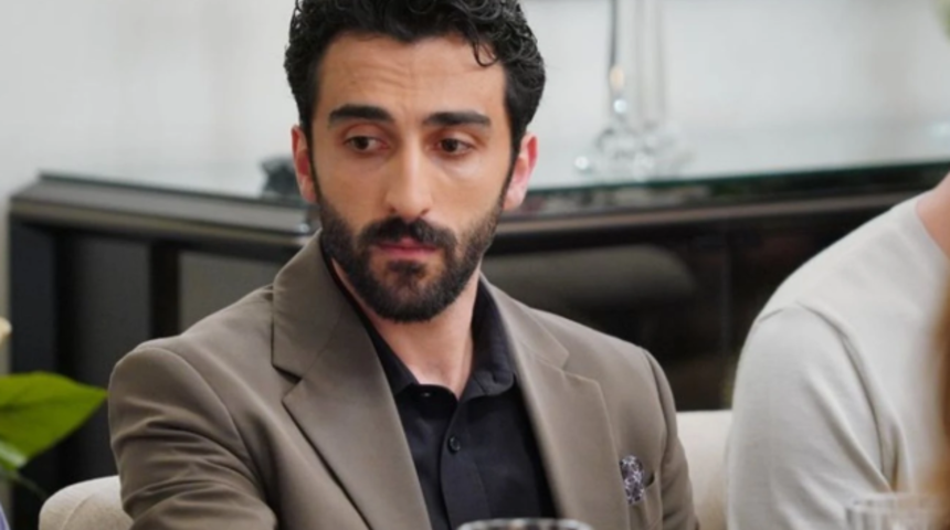 Kızılcık Şerbeti'nin Firaz'ı Batuhan Bozkurt Yüzgüleç spor salonundan paylaştı! Üstsüz pozu olay oldu