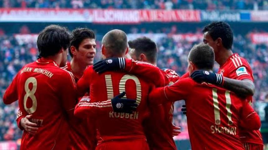 Bayern M&uuml;nih, Arsenal'i tarihe g&ouml;md&uuml;