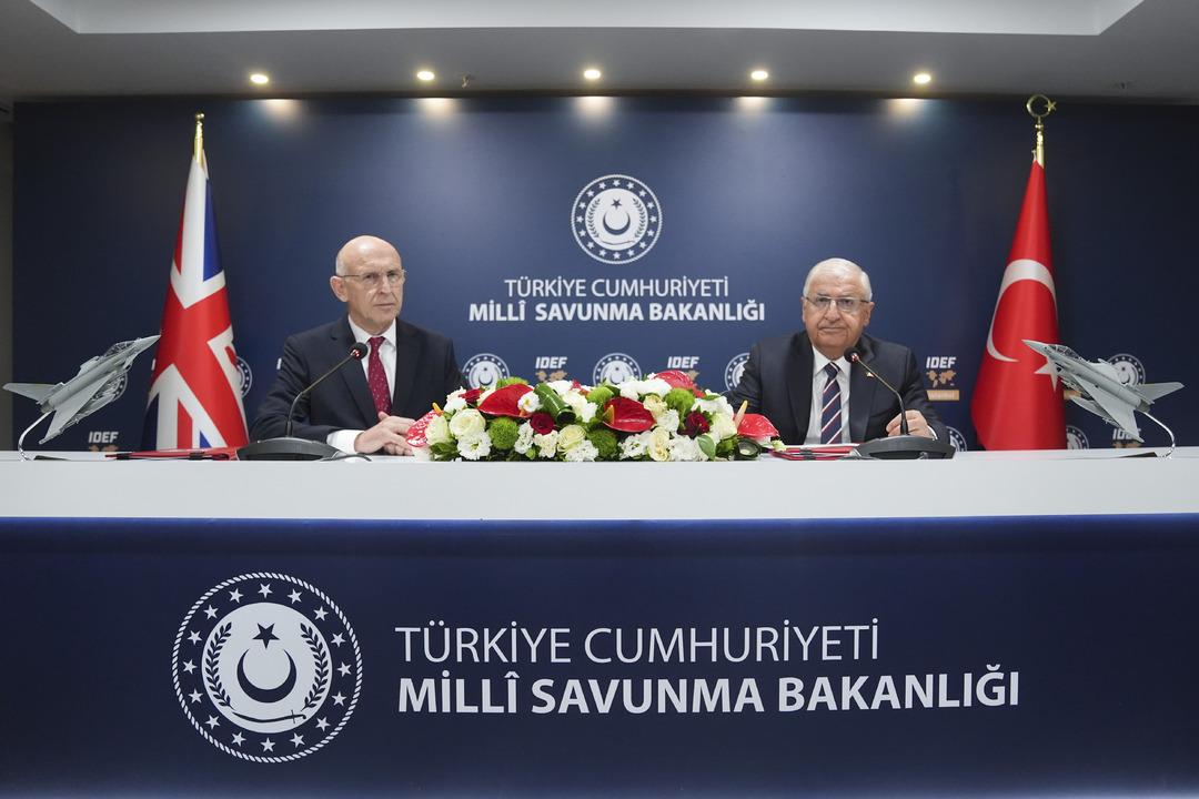 Türkiye ile İngiltere arasında  Eurofighter  anlaşması 1
