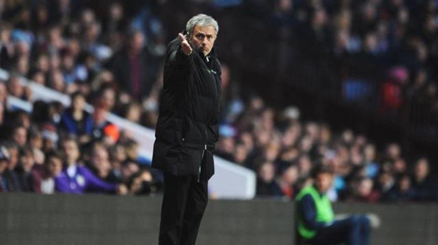 Mourinho'dan Galatasaray'a s&uuml;rpriz!