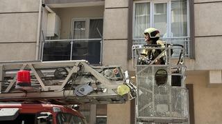 Bursa'da apartmanda çıkan yangın söndürüldü