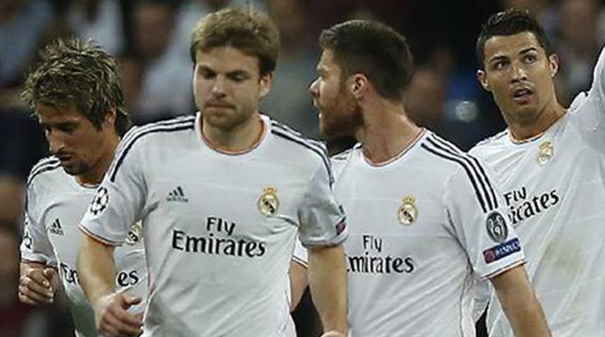 Schalke dağıldı, Ronaldo tarih yazdı