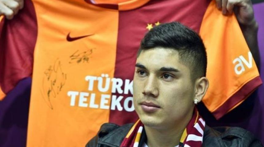 İlk 11'de s&uuml;rpriz forvet! Ontivero..